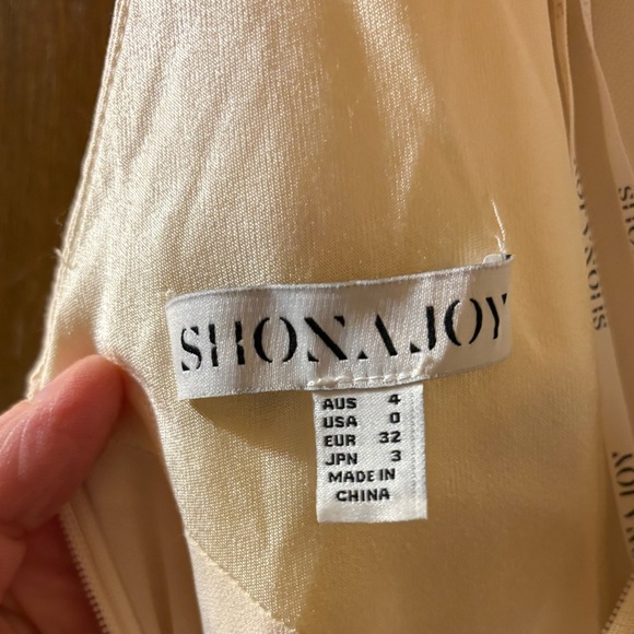 Shona Joy La Lune Low Back Gown in Cream - Picture 5 of 9